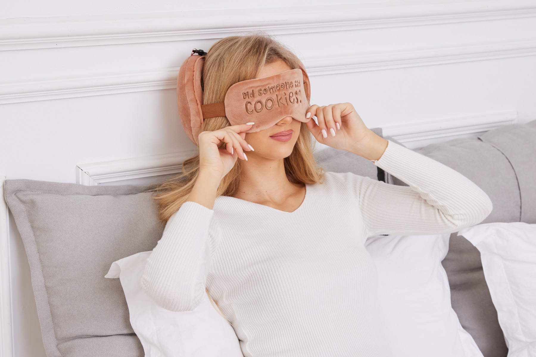 Comfort Pals™ Cookie 2-in-1 Pillow Sleep Mask 2