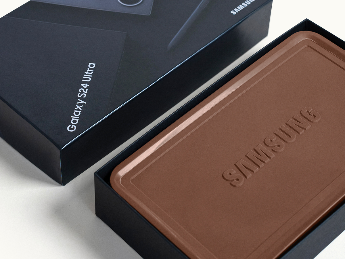 Mighty 8oz. Engraved Chocolate Bar with Luxury Custom Packaging 9