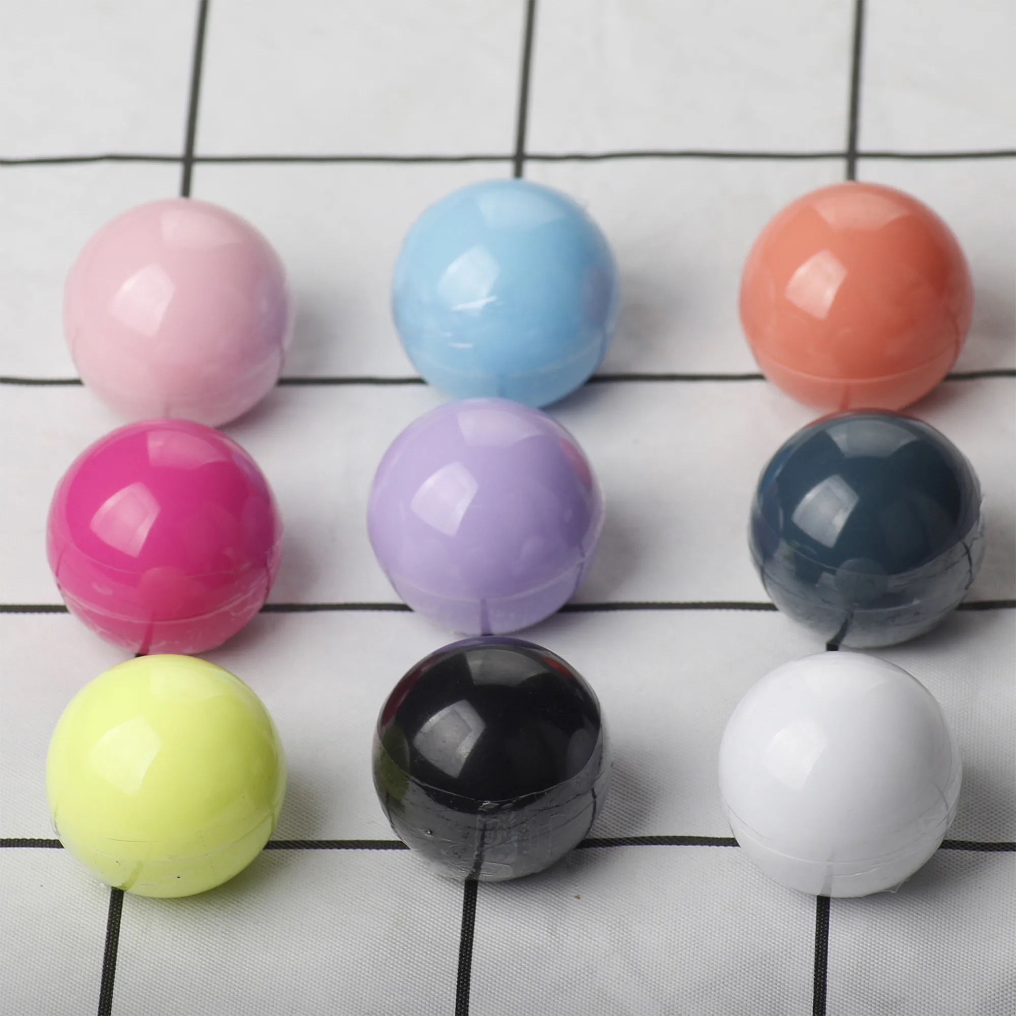 Spherical Fruit Lip Balm For Hydration Protection 15