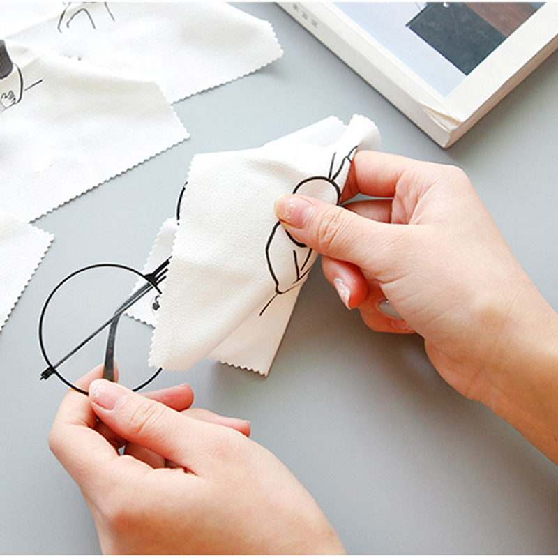 glasses cleaning cloth 2