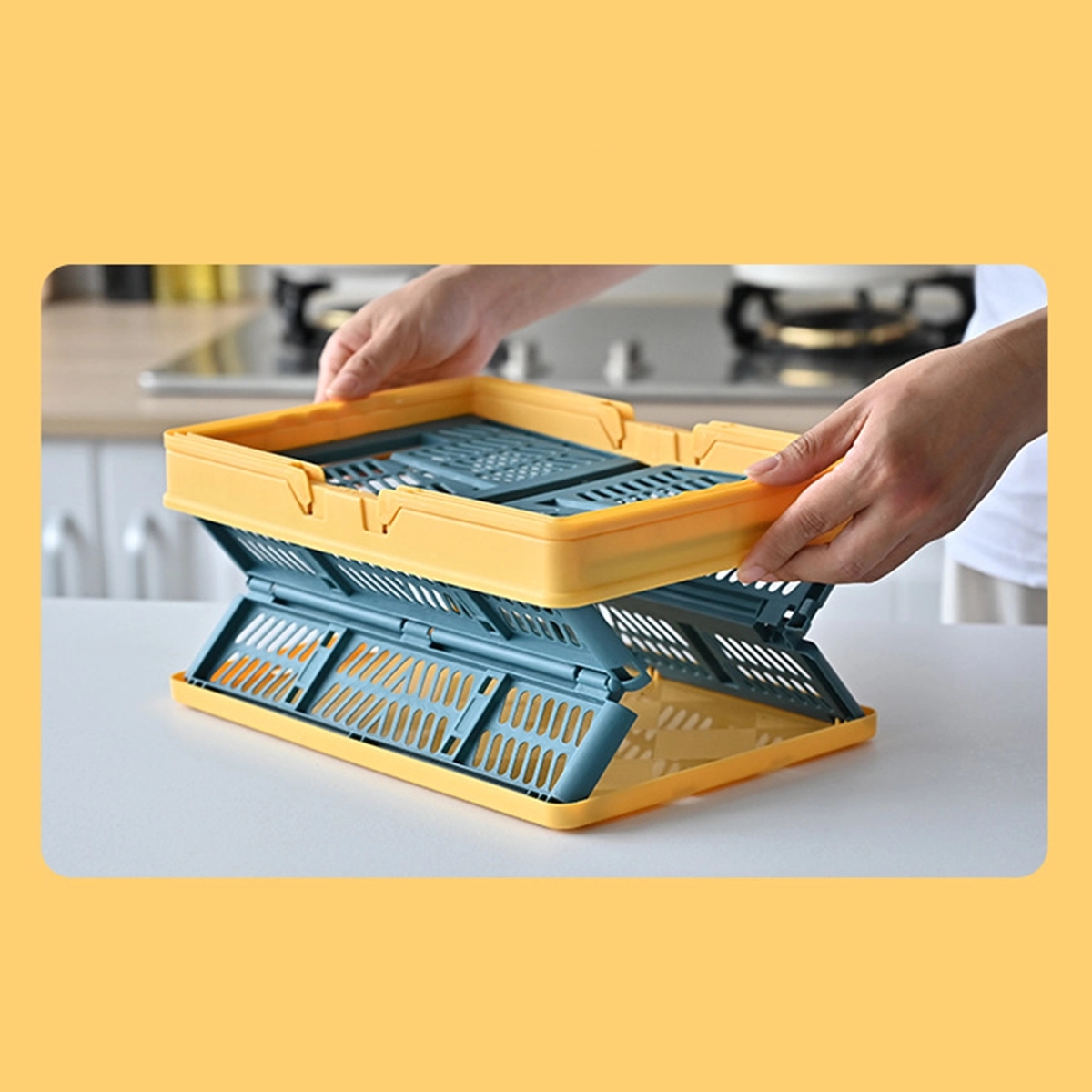 Collapsible Plastic Grocery Shopping Baskets 2