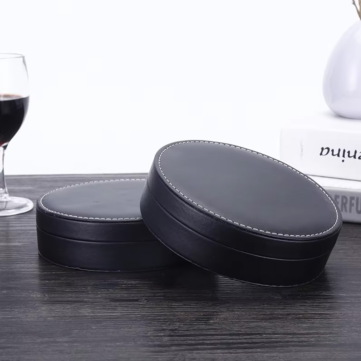 4-Piece Wine Tool Gift Set in Round Leather Case 2