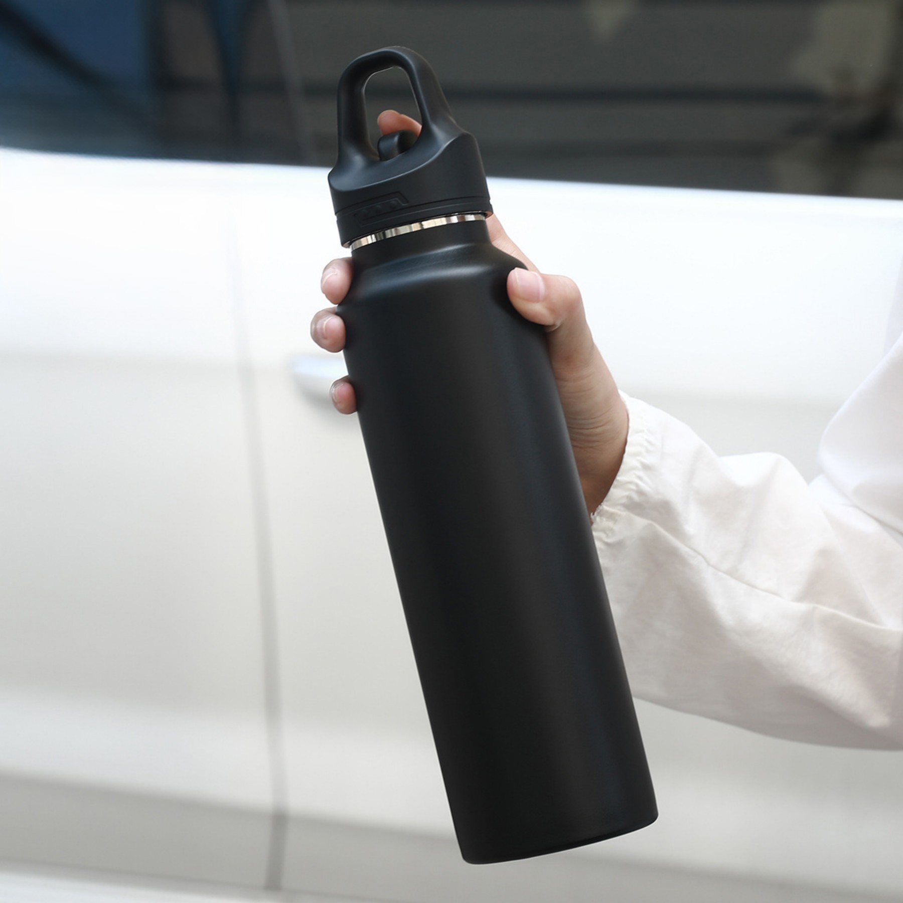 24Oz One-Handed Lid-Opening Cup 8