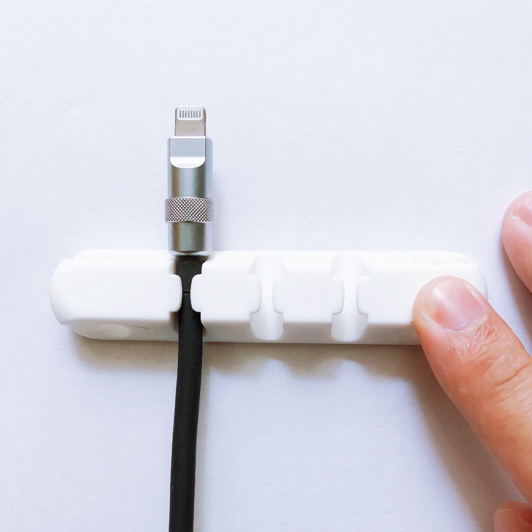 Desktop Cable Organizer 2