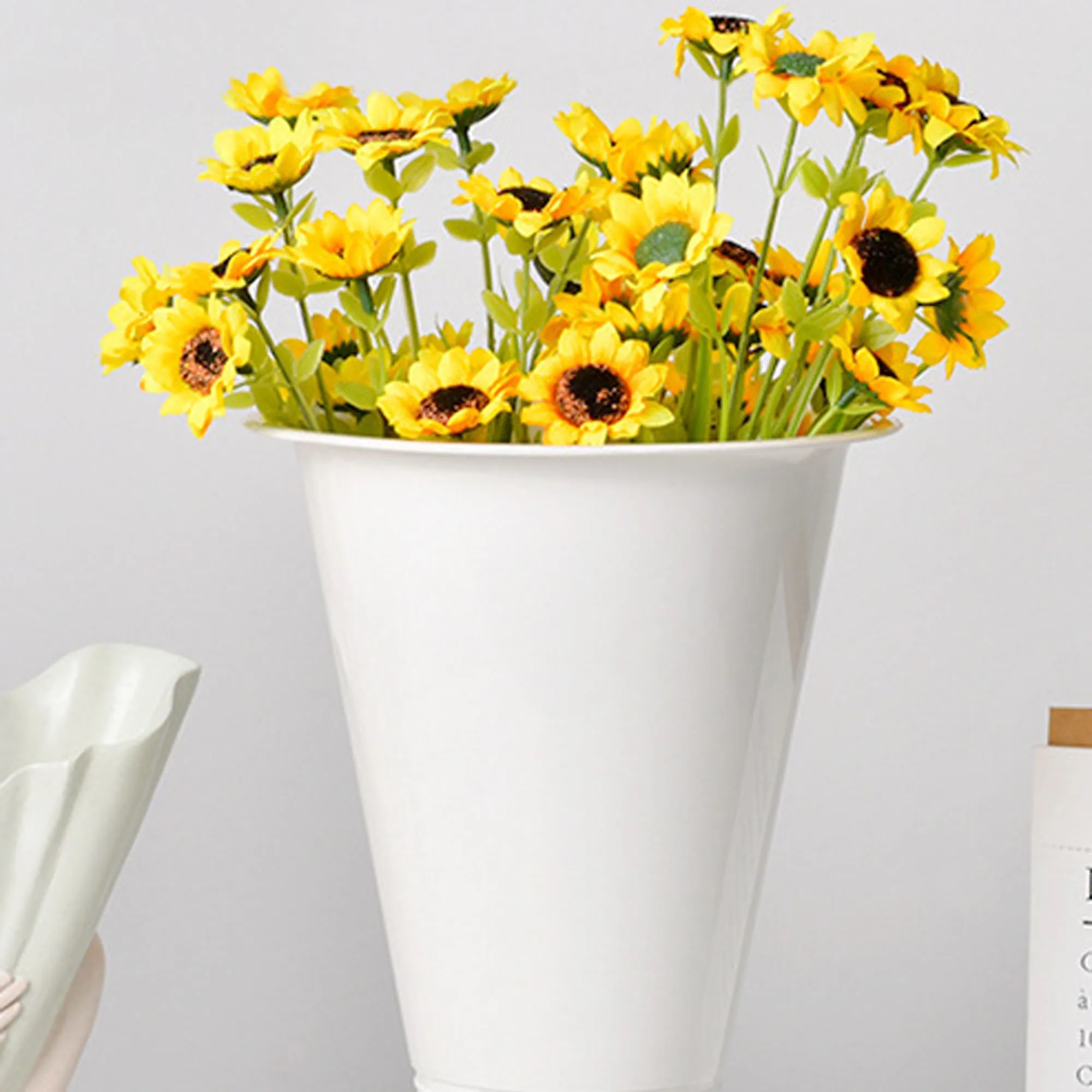 Plastic Flower Pot With Logo For Planting 2