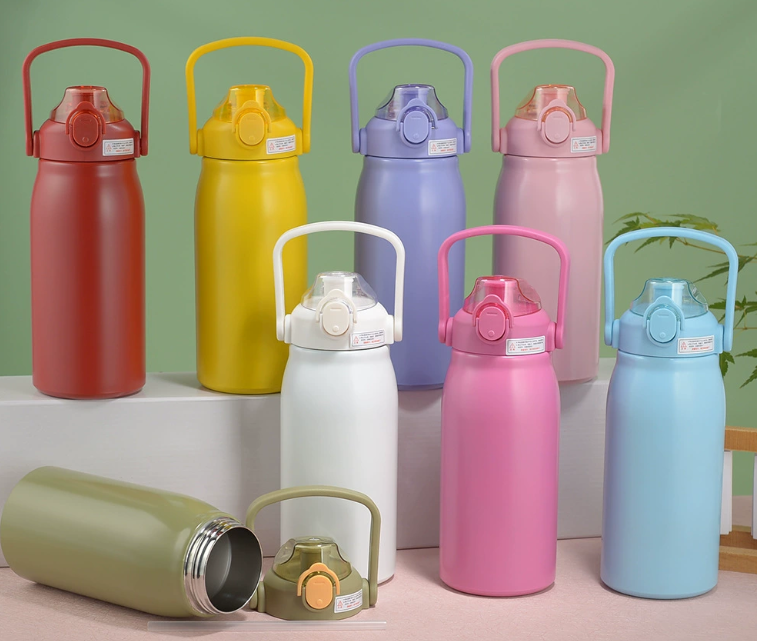 Large capacity sports water bottle portable pop-up lid space bottle 1