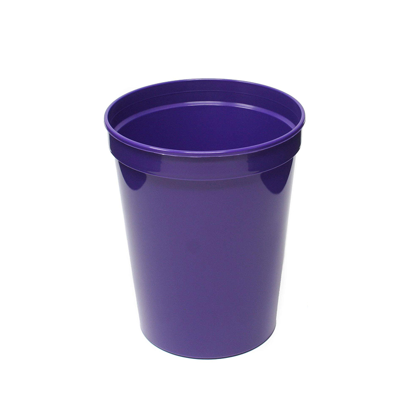 8 oz. Christmas Party Cup 10