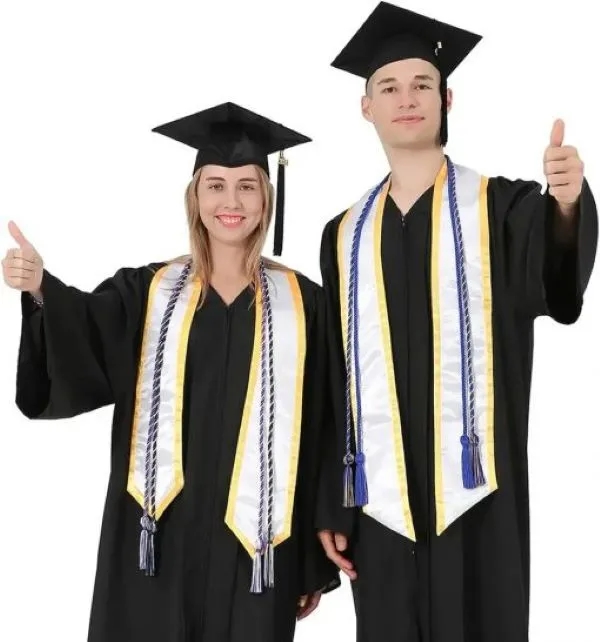 Personalized Graduation Gowns for a Unique Touch 3