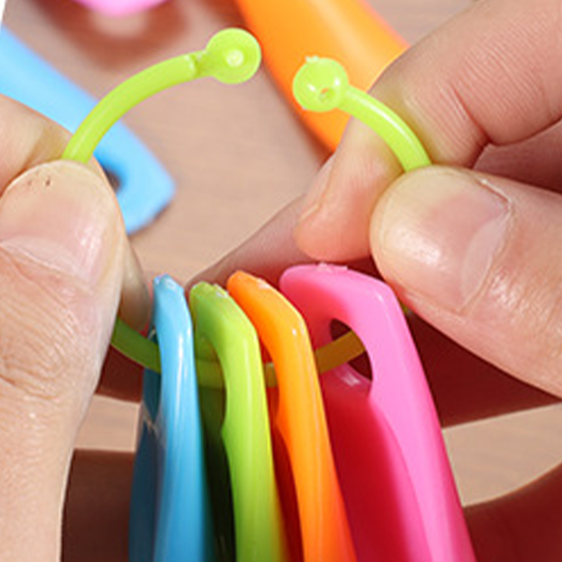 Colorful Measuring Spoons 4-Piece Set 9