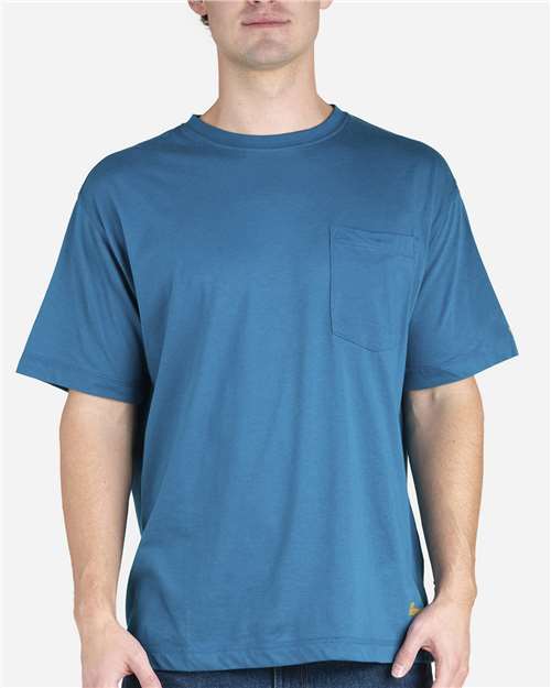Men's Lightweight Performance Pocket T-Shirt - BSM38 9