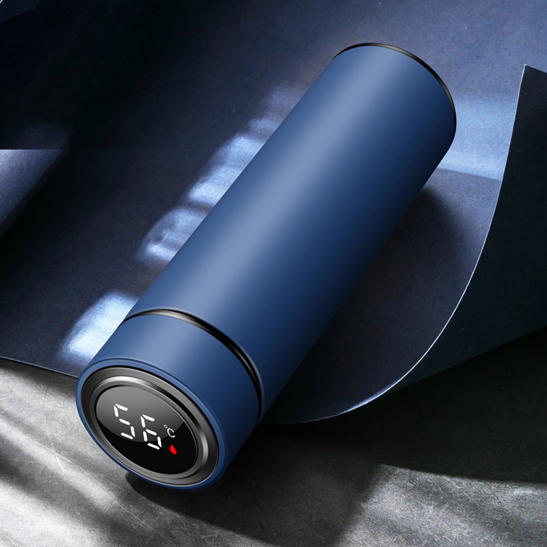Water Bottle with LED Temperature Display 3