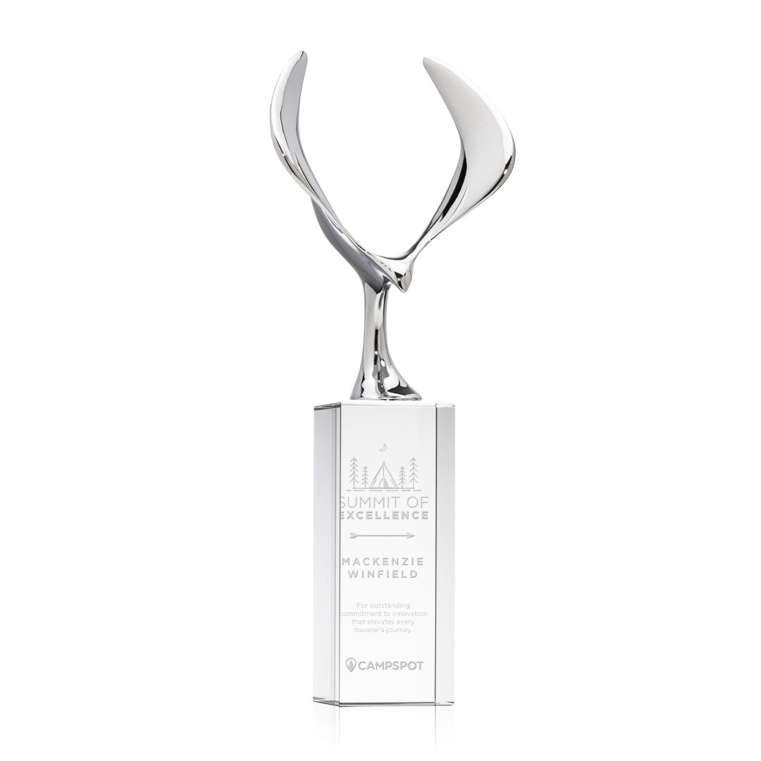 Maverick Eagle Award on Dakota Base - Clear 4
