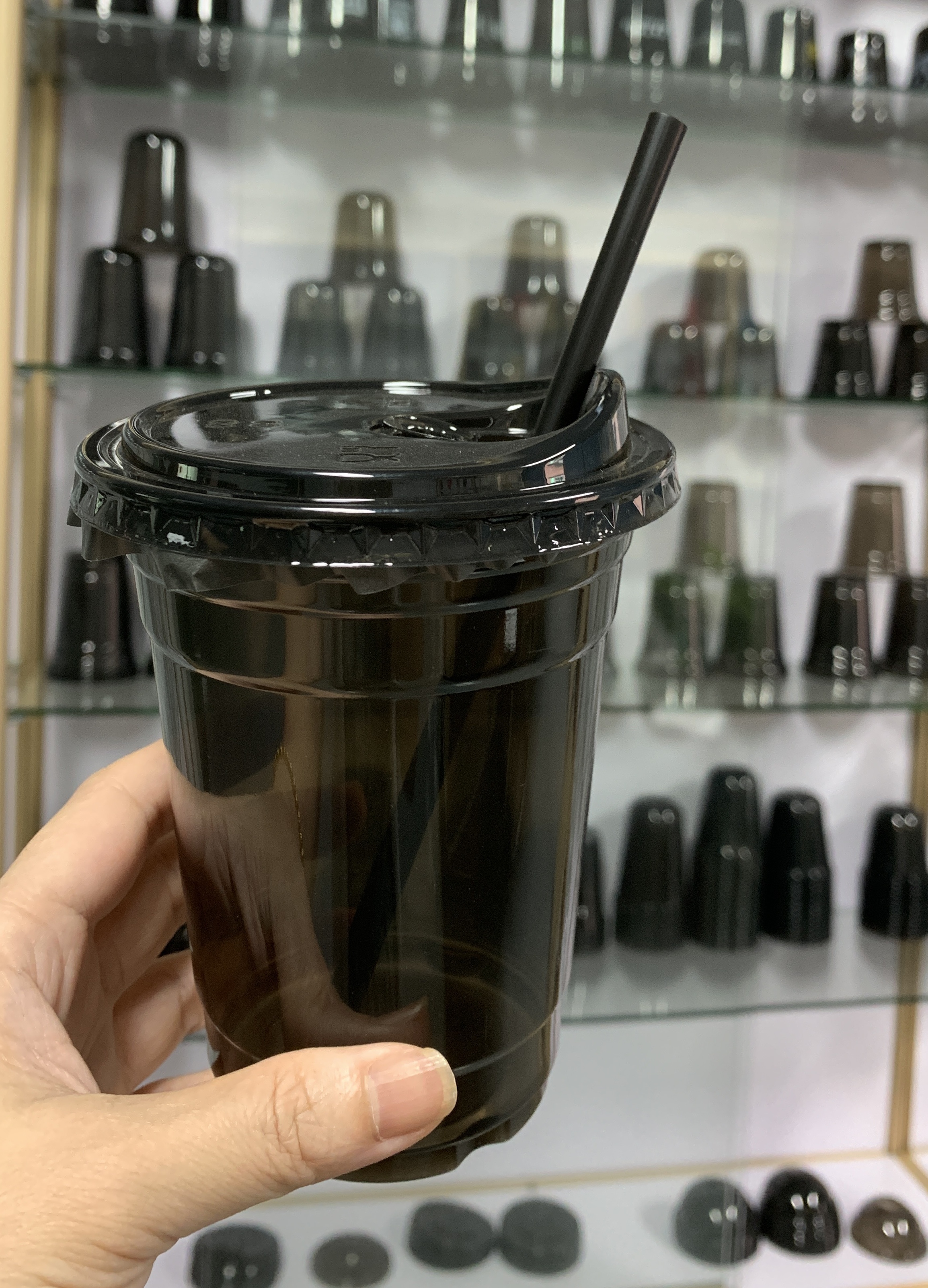 16oz Plastic Cup with Lid and Straw 1