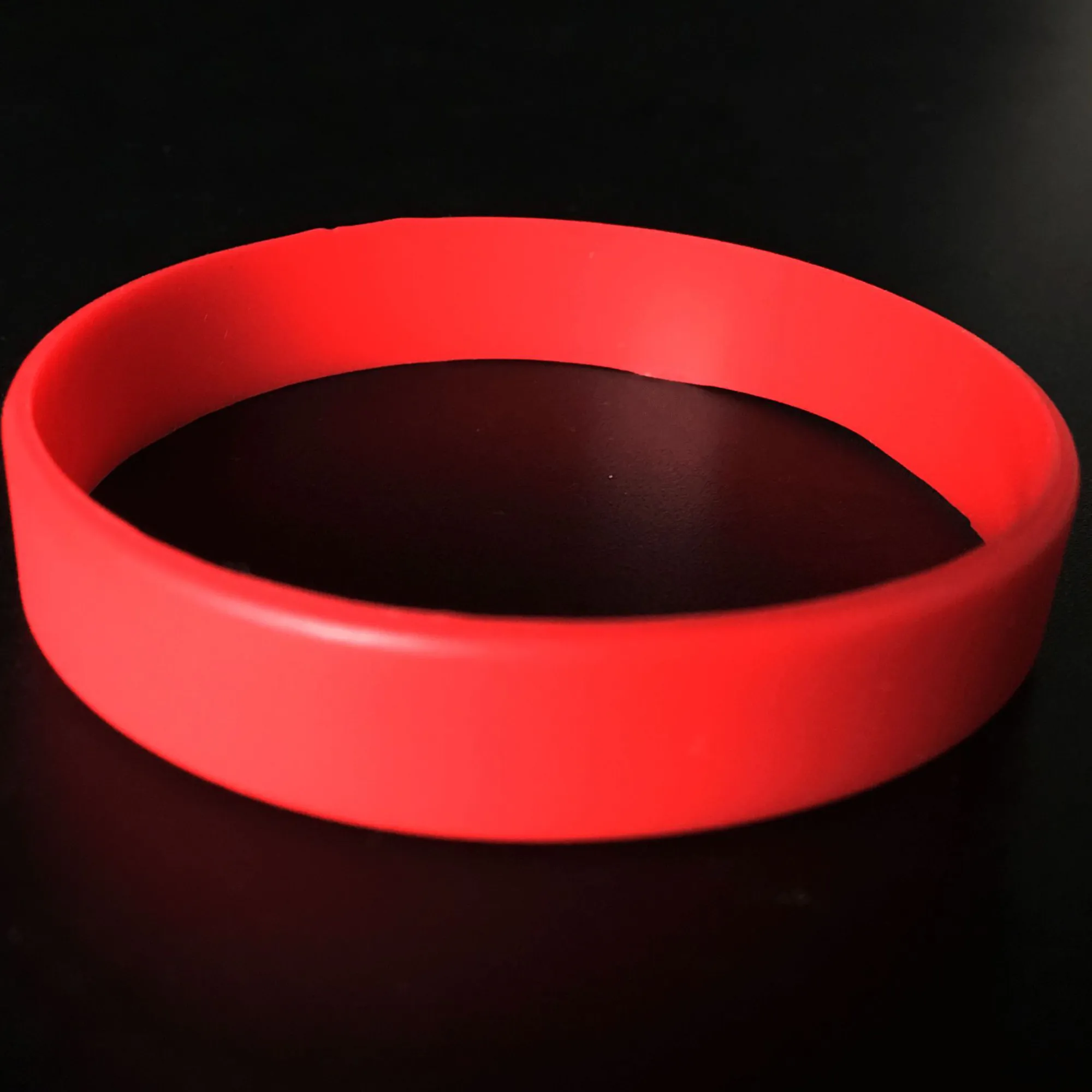 Silicone Sports Bracelet MOQ 500PCS 3