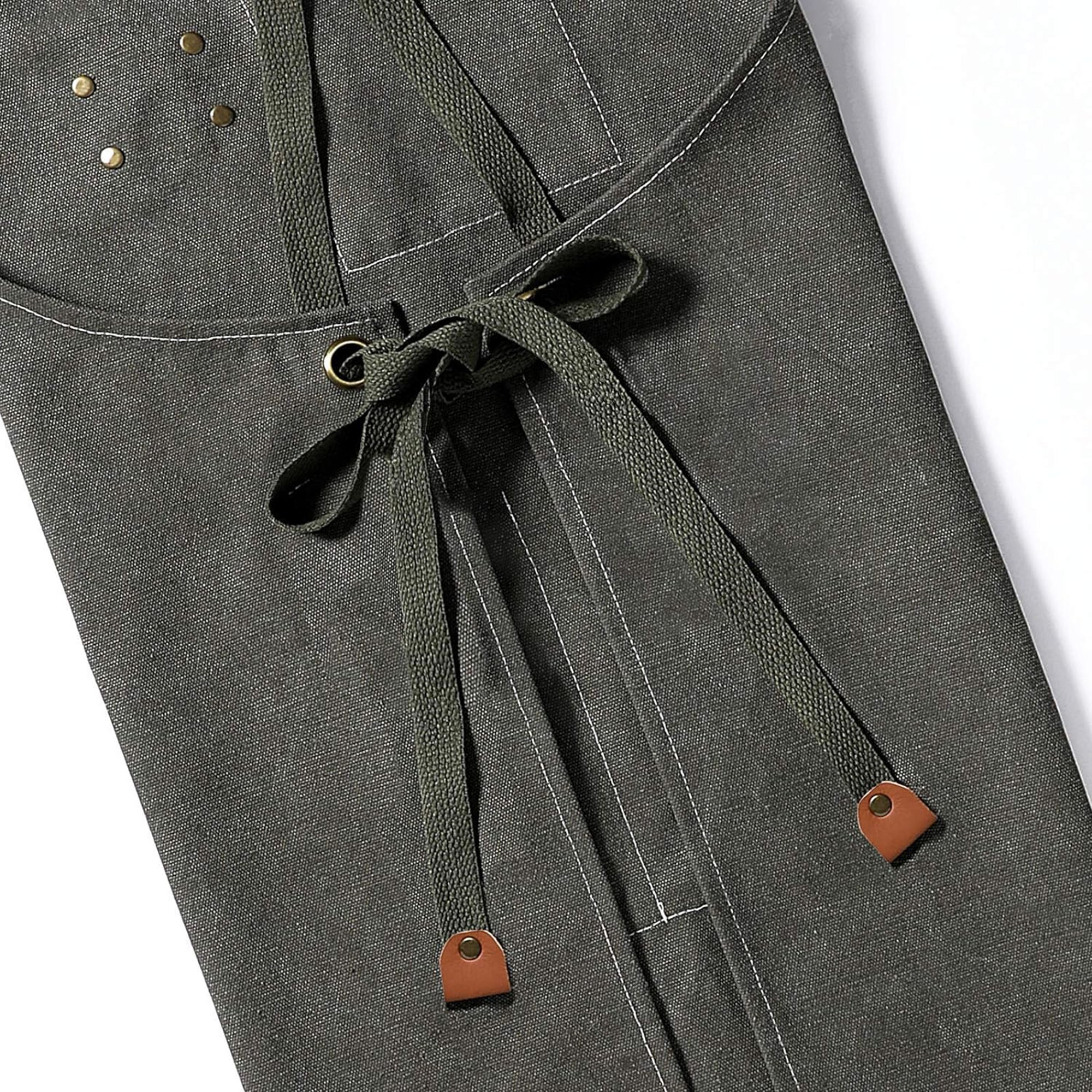 Heavy Duty Adjustable Work Apron With Large Pockets 4