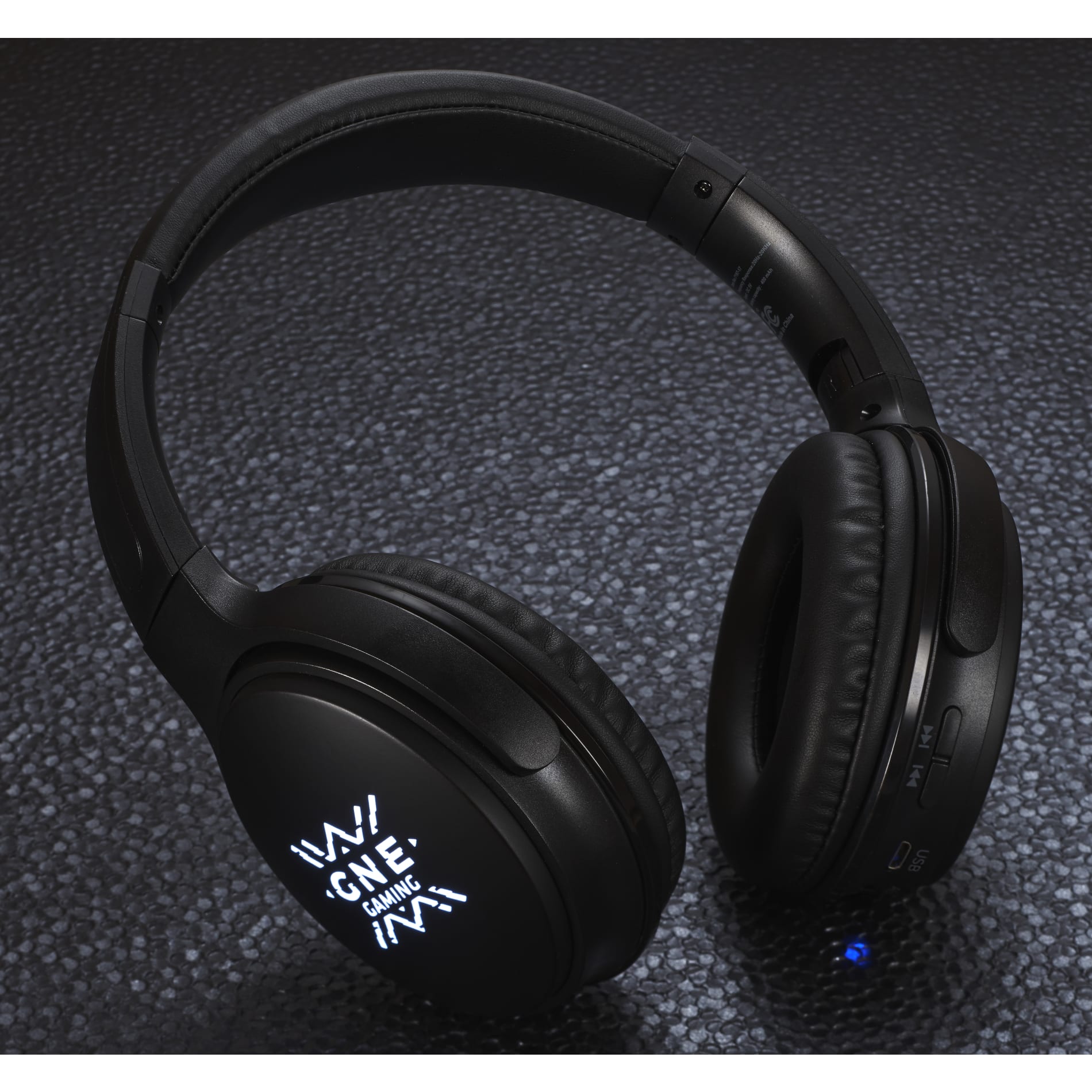 Light Up Logo Bluetooth Headphones 11
