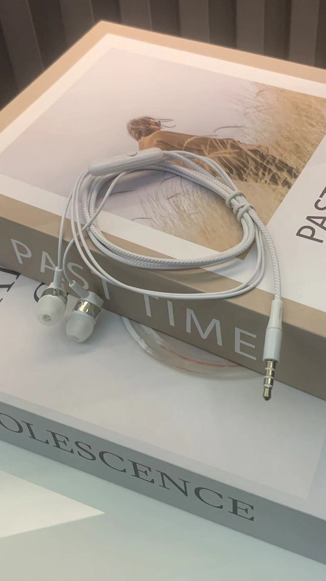 Ear Buds 4