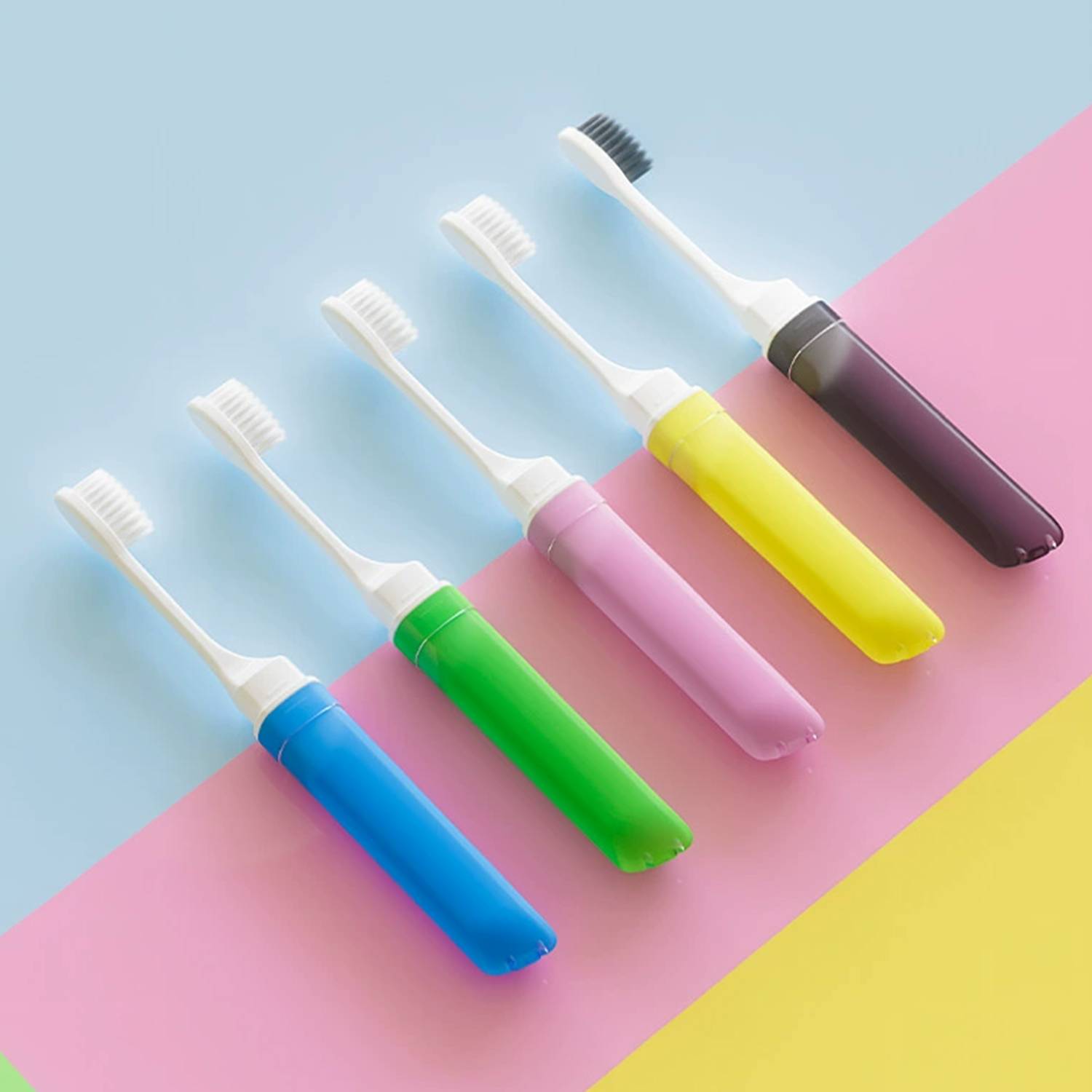 Foldable Travel Toothbrush 3