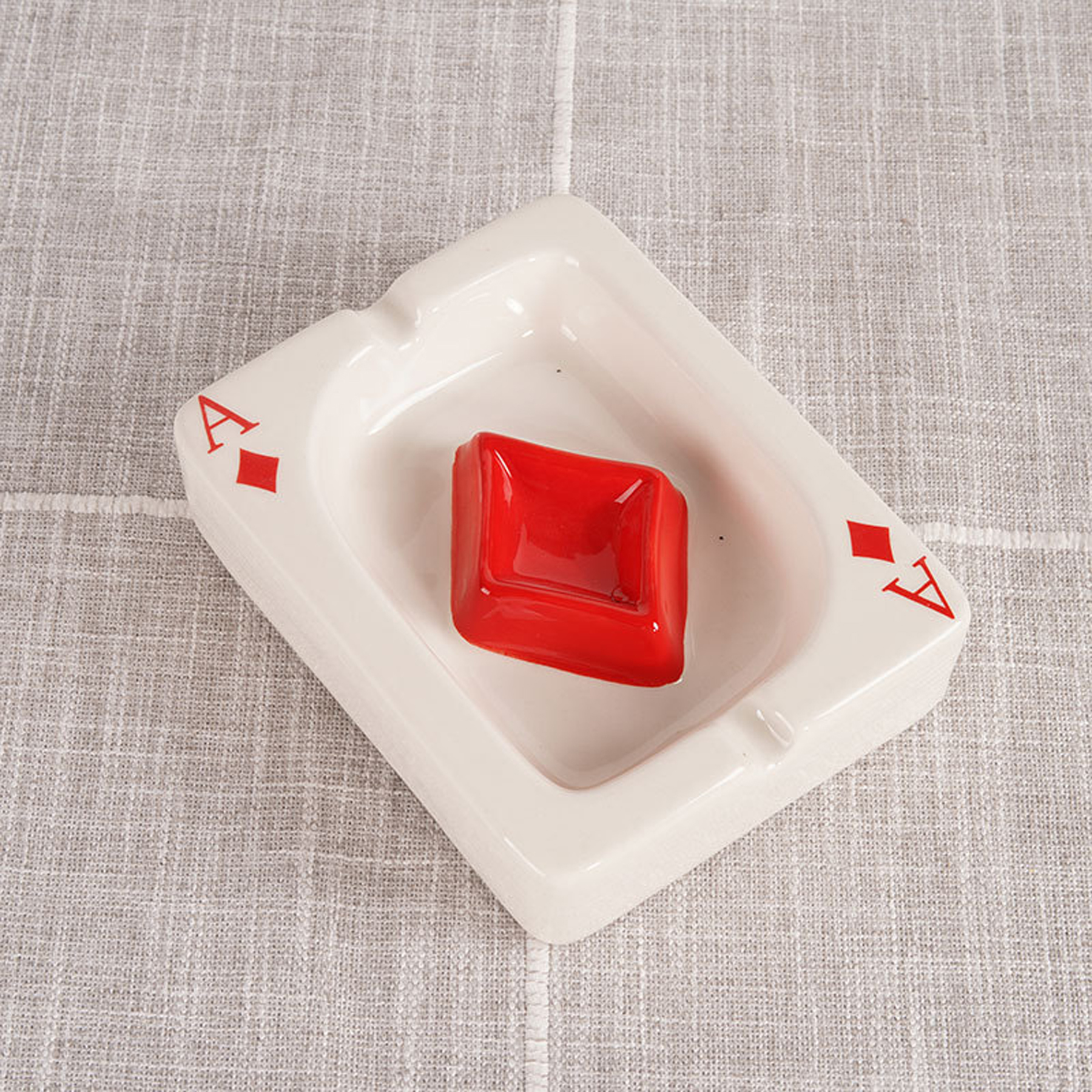 Ceramic Poker Theme Ashtray 4