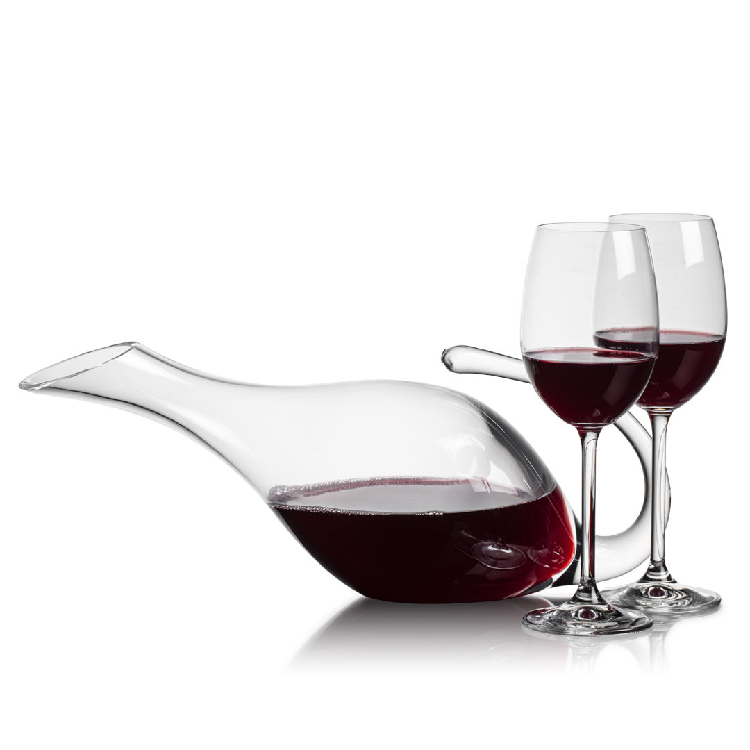 Reyna Carafe & Woodbridge Wine 7