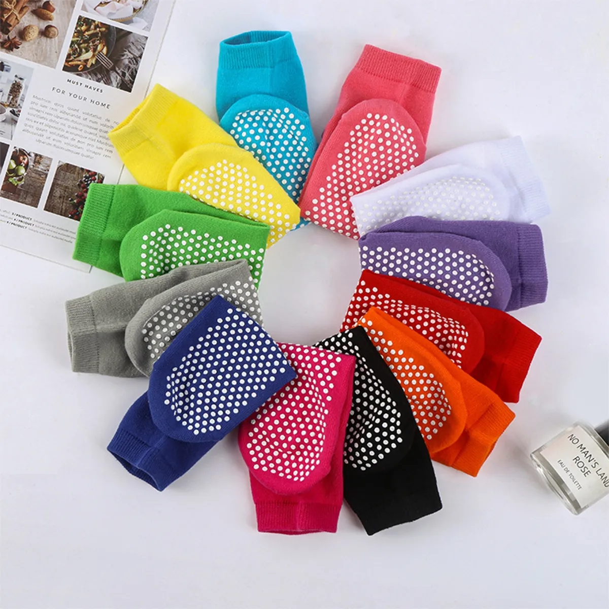 Custom Nice High quality  Anti-Skid Pilate Grip Yoga Socks 2