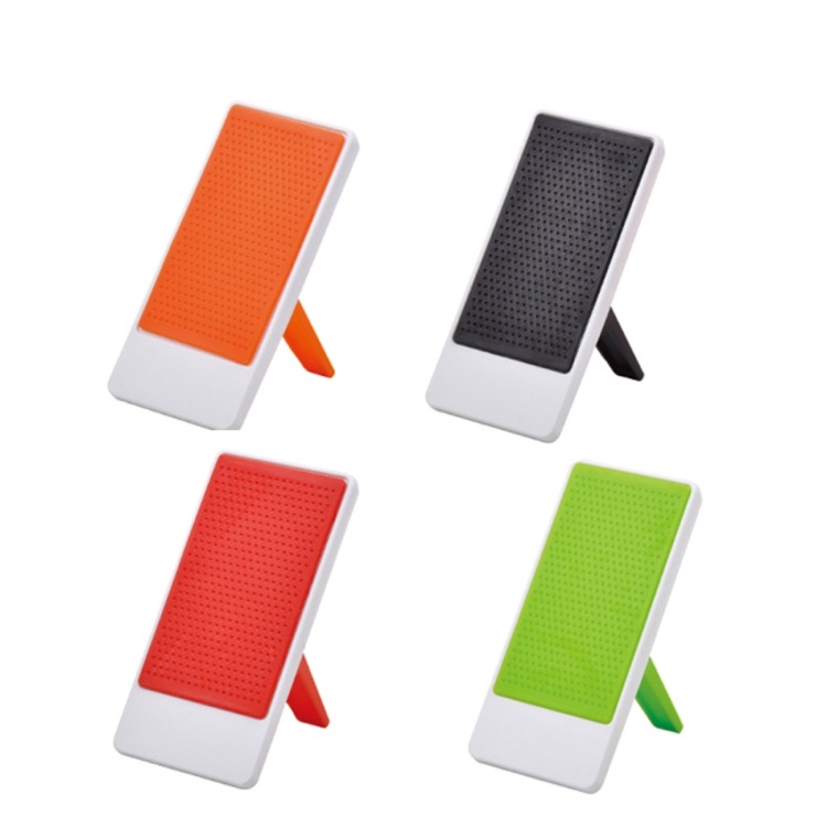 Mobile Holder With Cloth 3