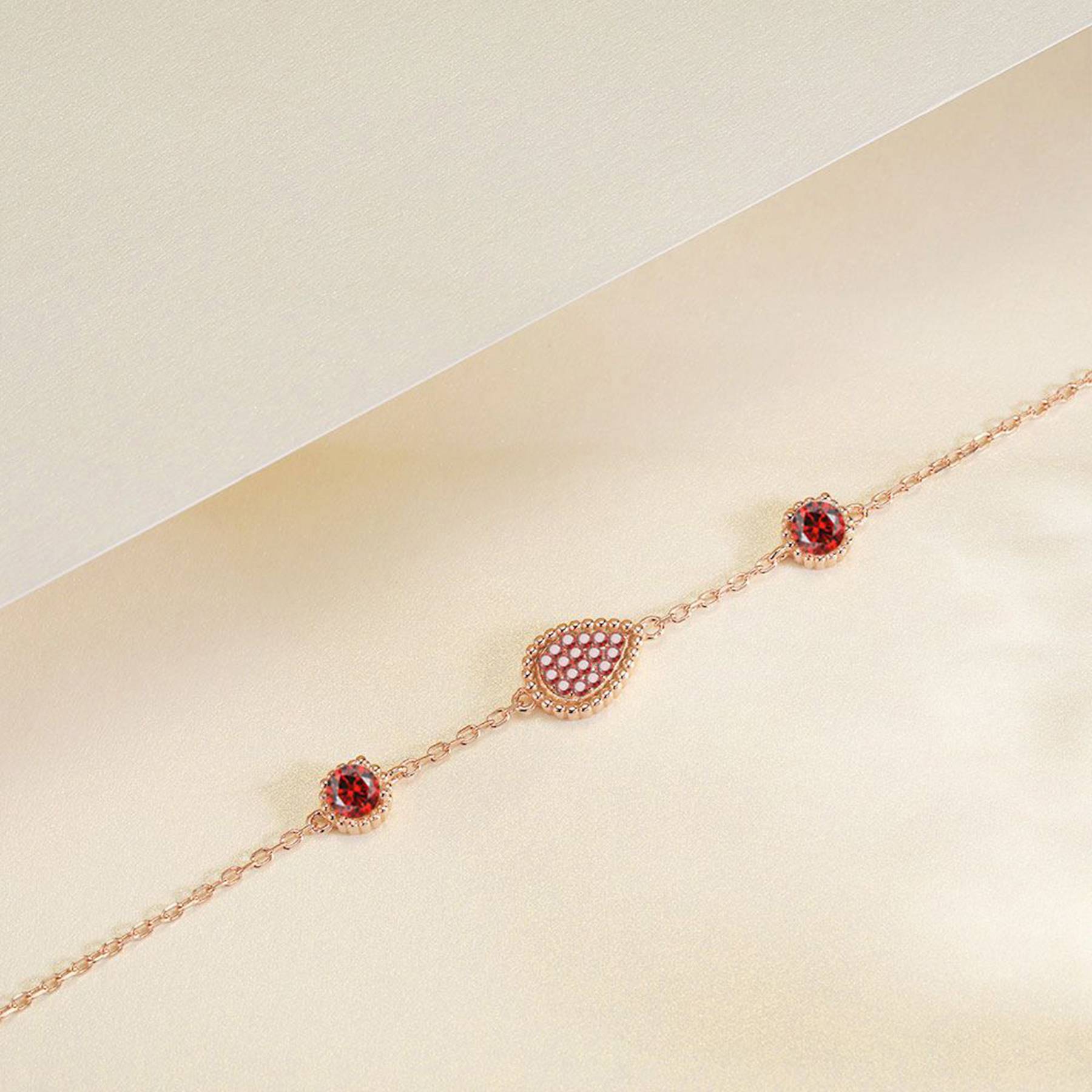Alloy Statement rose gold bracelet 1
