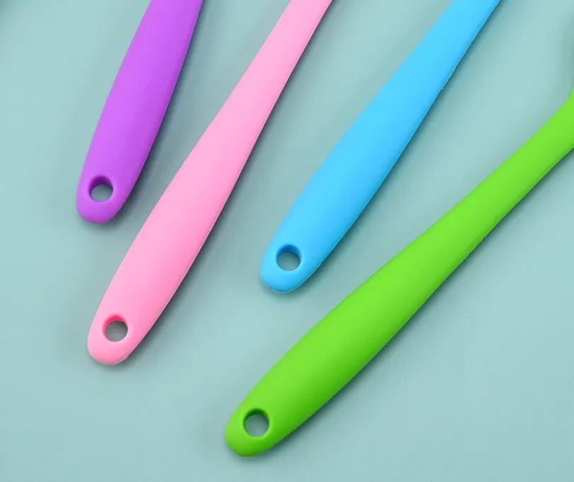 One-Piece Food-Grade Silicone Spatula 4