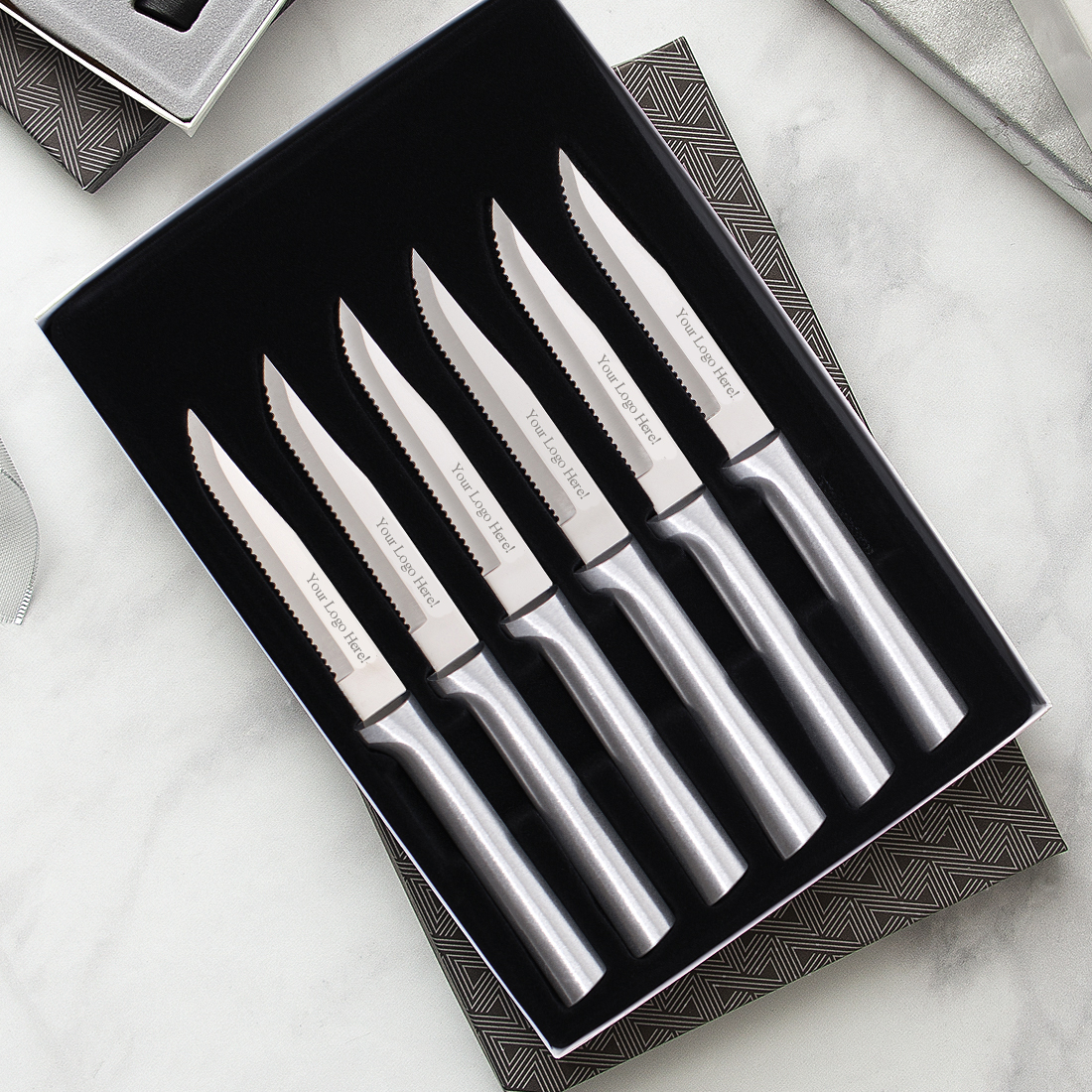 Six Serrated Steak Knives Gift Set w/Silver Handle 1
