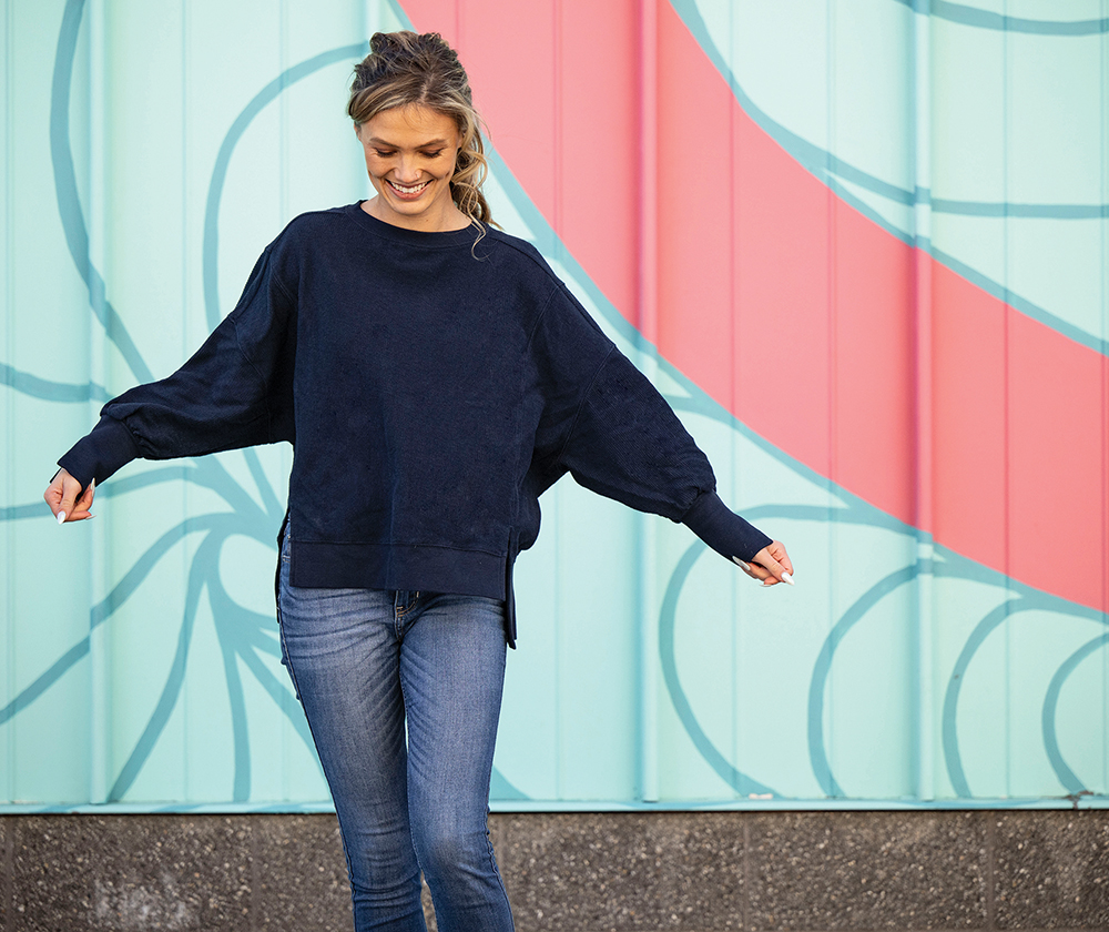 Women's Camden Spliced Crew Neck Sweatshirt 27