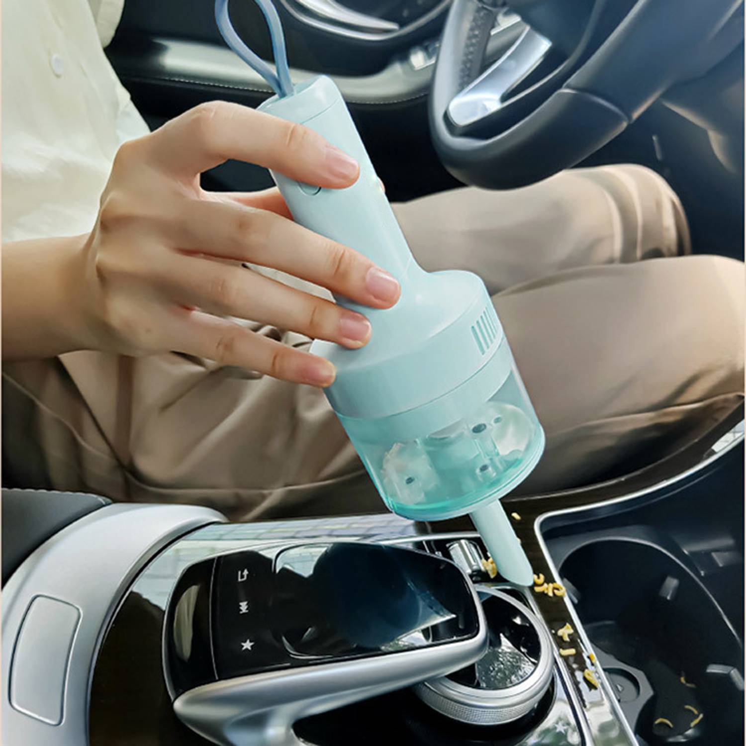 Portable USB Rechargeable Handheld Vacuum Cleaner 2