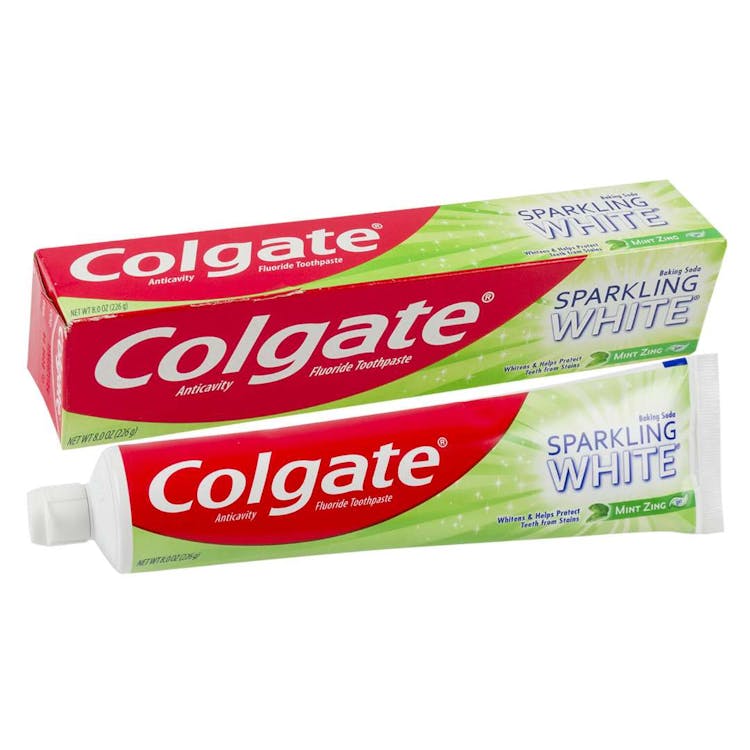 Colgate Sparkling White Toothpastes 8 oz 1