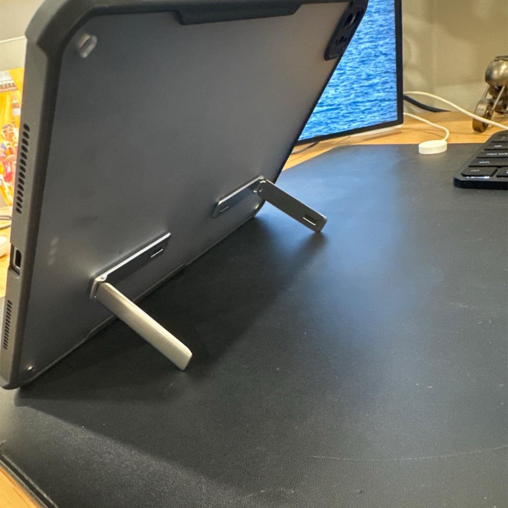Magnetic Adjustable Phone Stand 1
