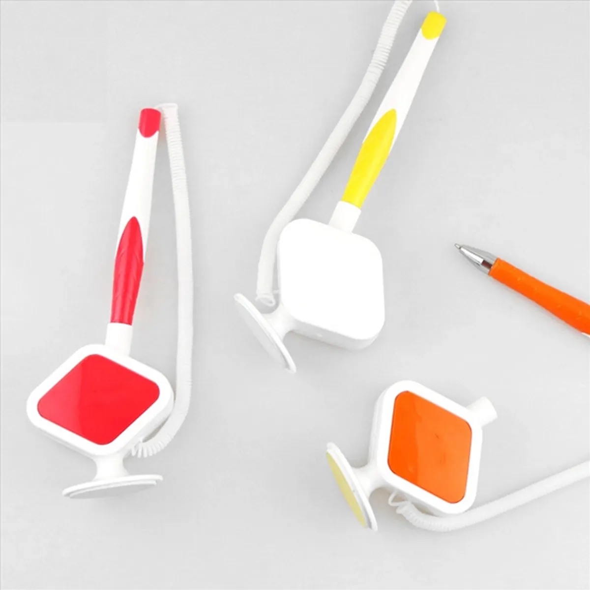 Plastic desk pen With stand And spiral chain 4