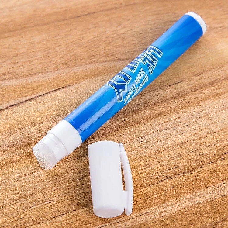 Compact Stain-Removing Pen 2