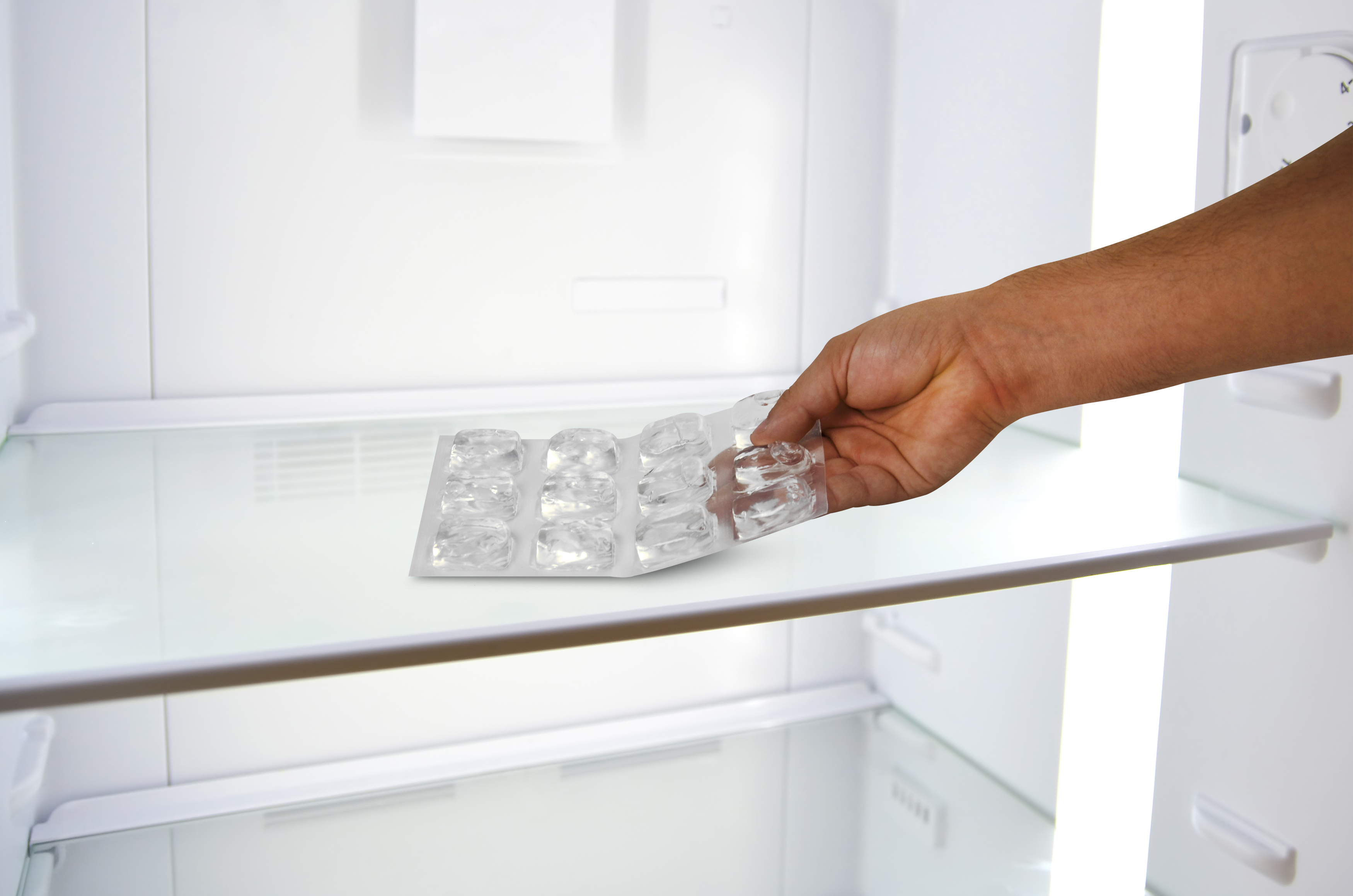 Chill by FlexiFreeze® 9-Can Cooler 9