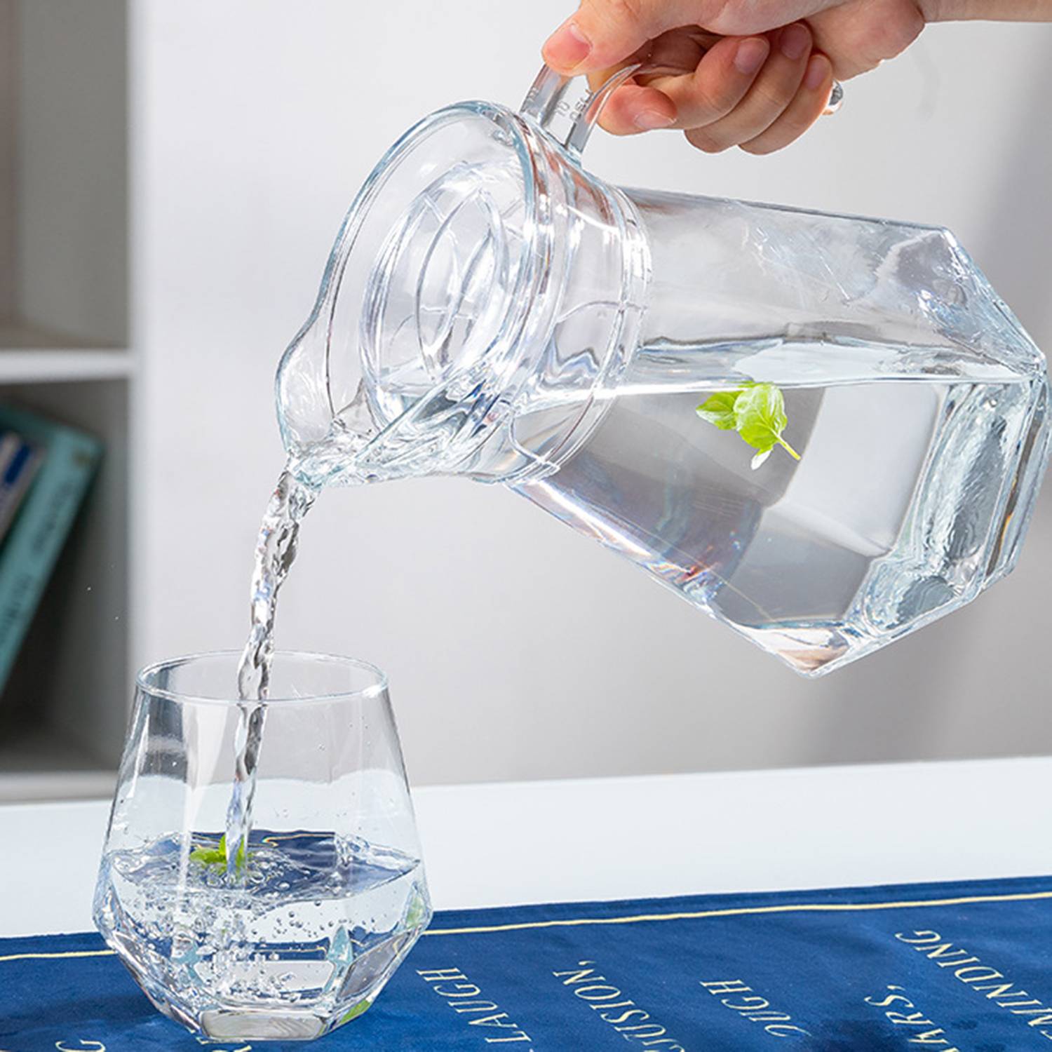 10oz Wine Glasses 2