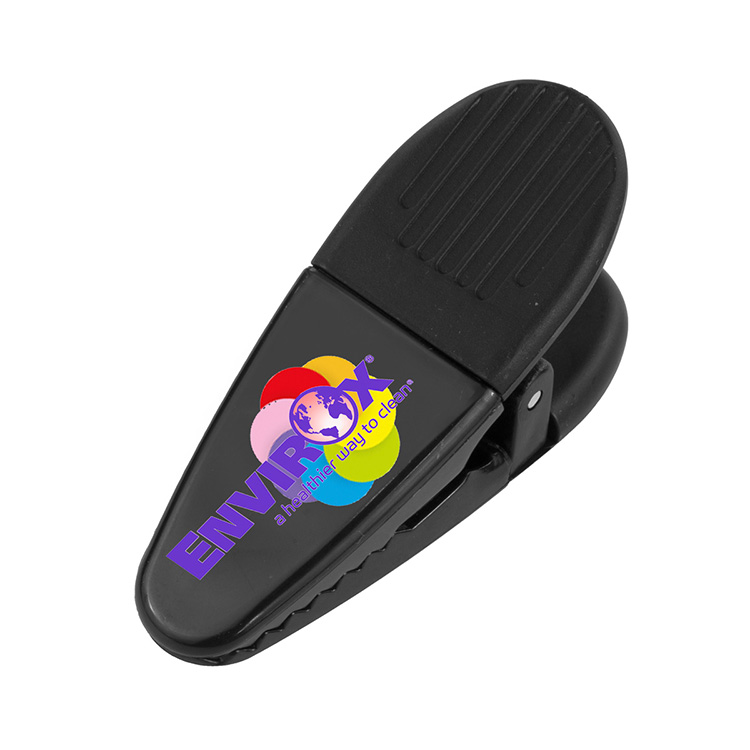 "Clippie" Tech Accessory Magnetic Wonder Clip 1