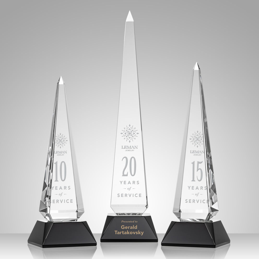 Helmsley Obelisk - Black 11