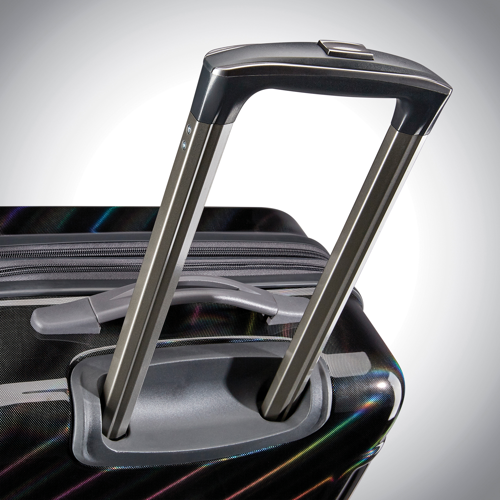 American Tourister® Moonlight 21" Carry-on Spinner 4