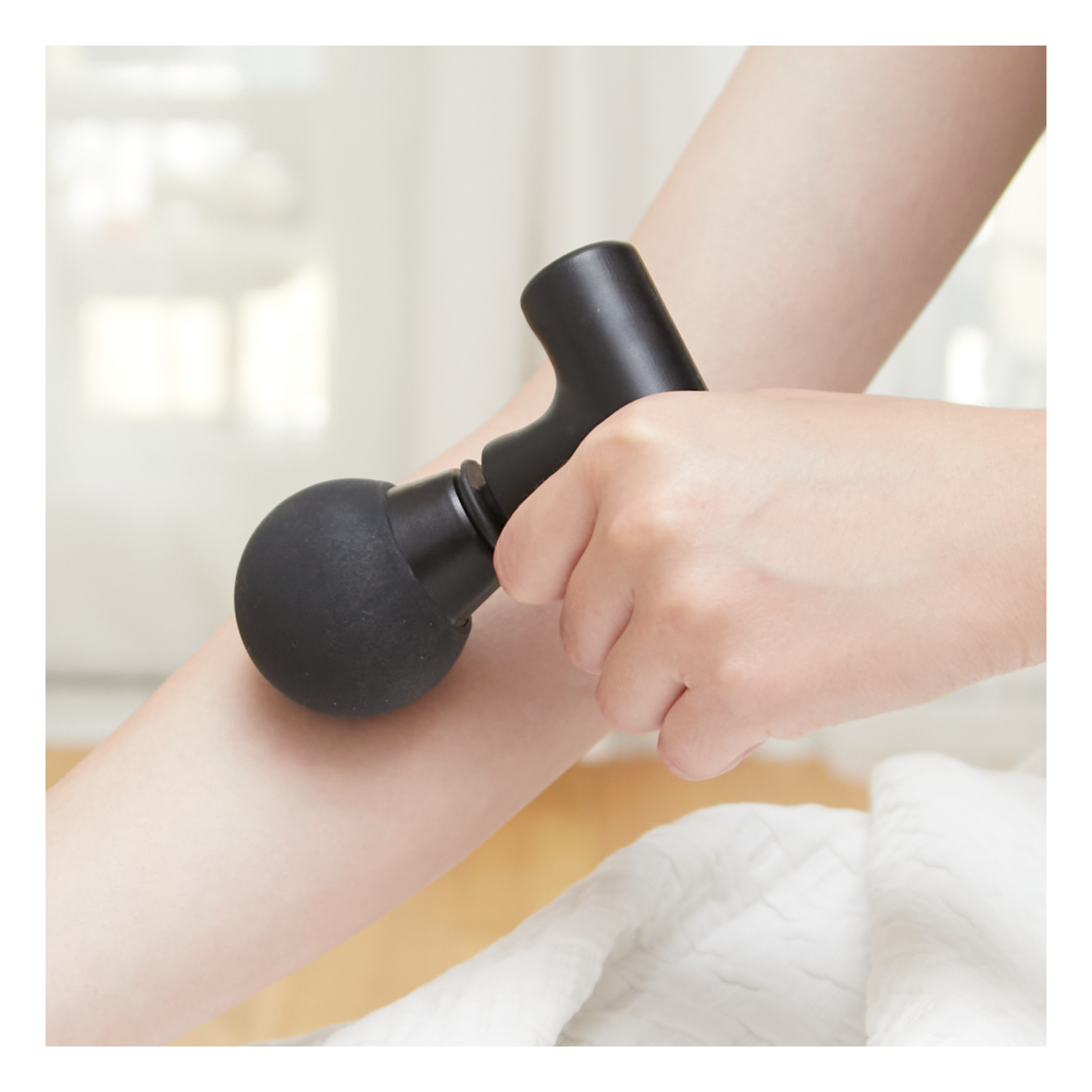 Marcus Mini Massage Gun 12