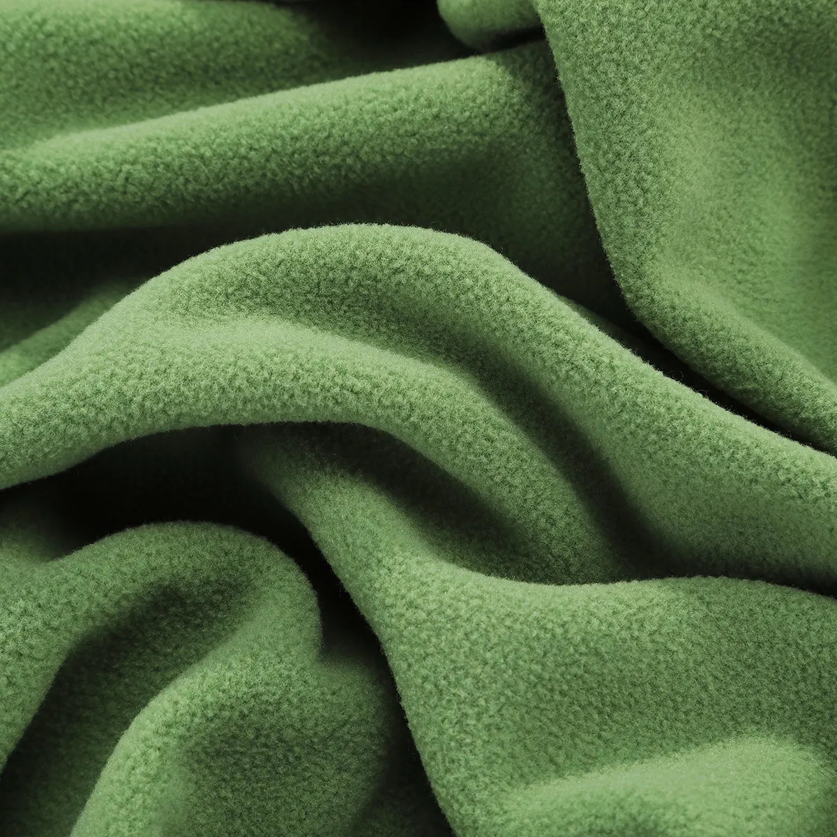 Lightweight Fleece Blanket 4