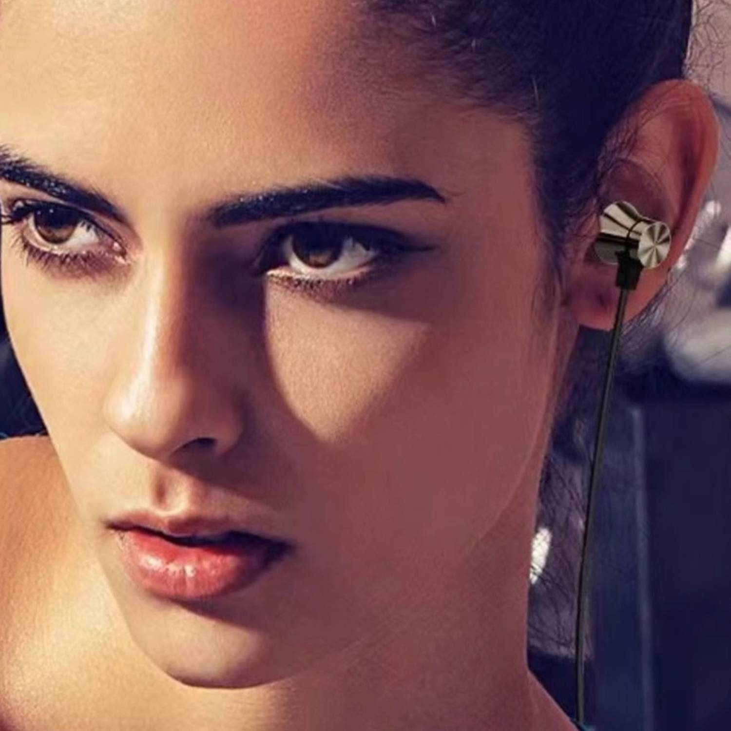 Wireless Around-the-neck Earbuds 2
