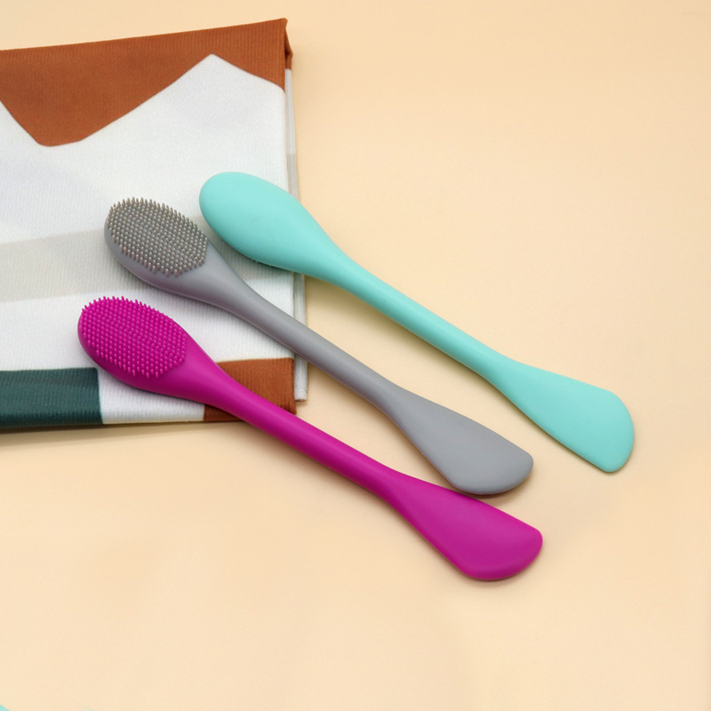 Silicone Face Mask Applicator 3