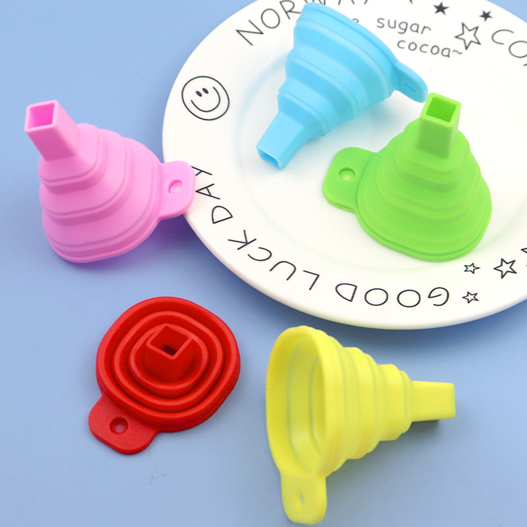 Folding Silicone Funnel 1