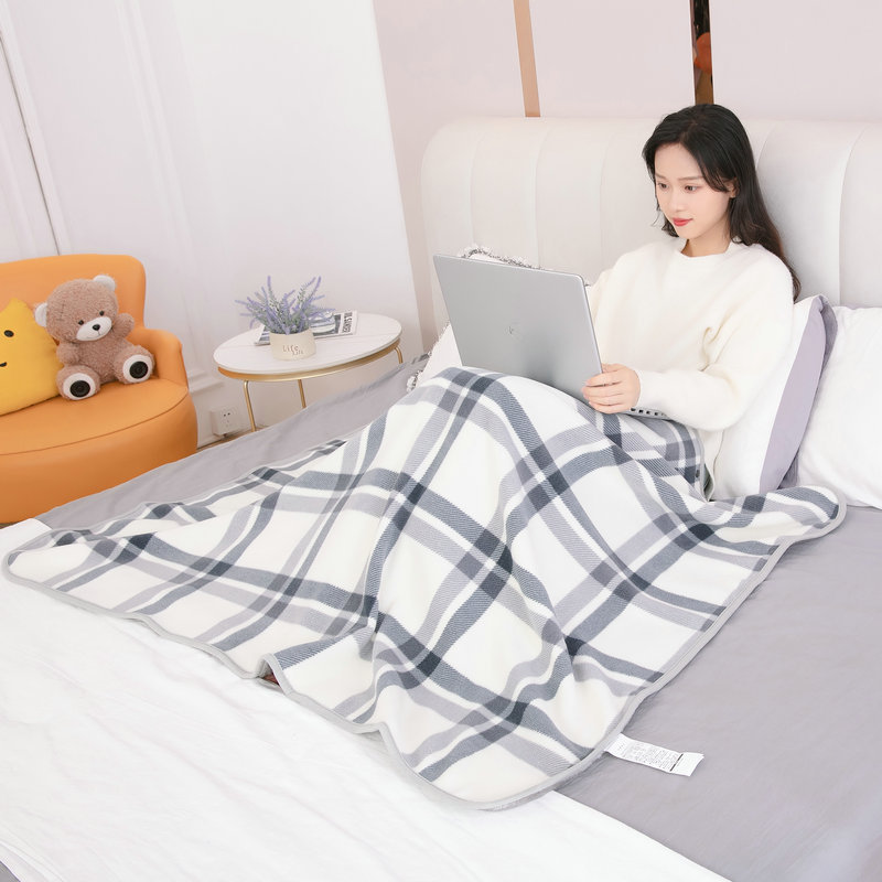 Wearable Cape Blanket 2