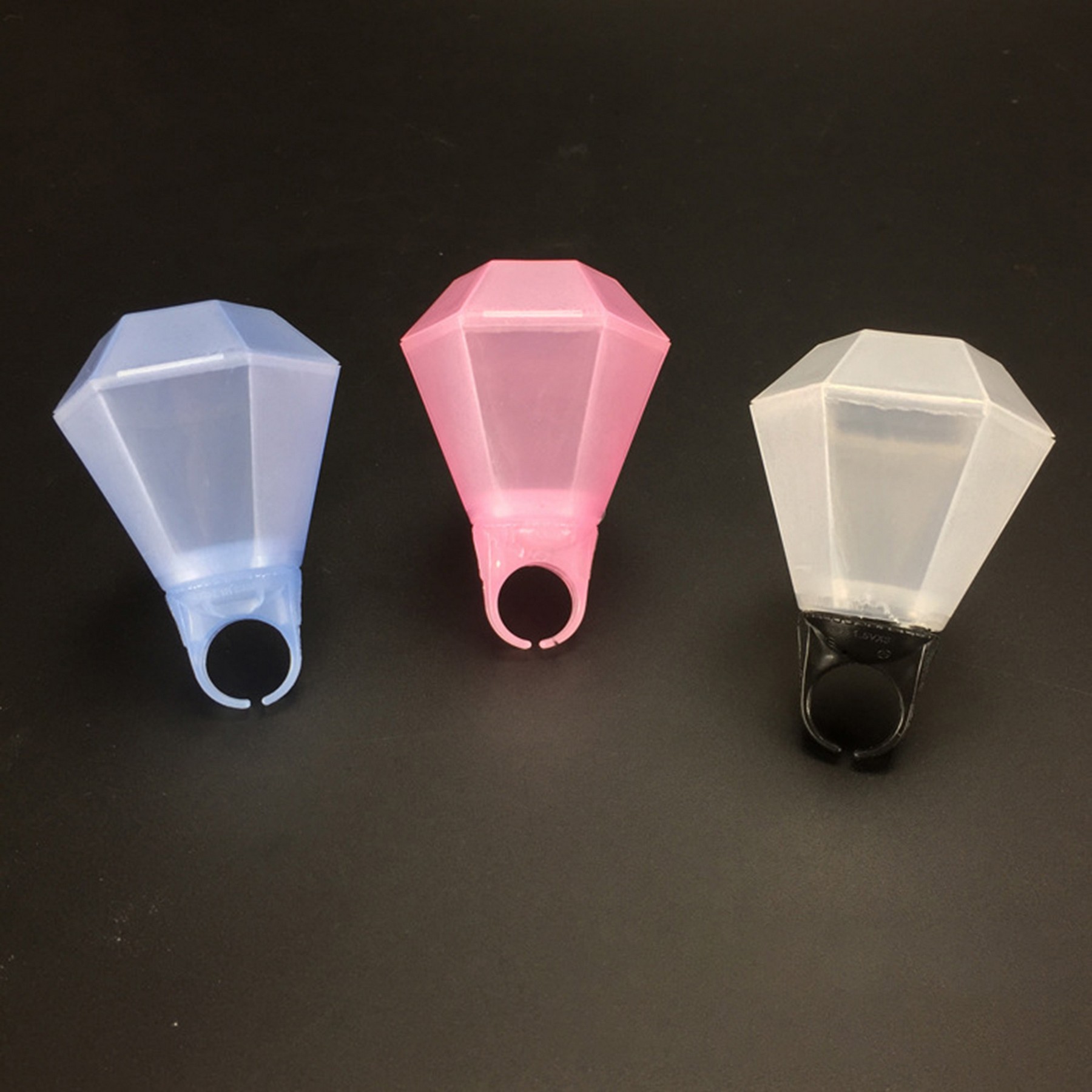 Party Imitation Diamond Plastic Glisten Cup Ring 3