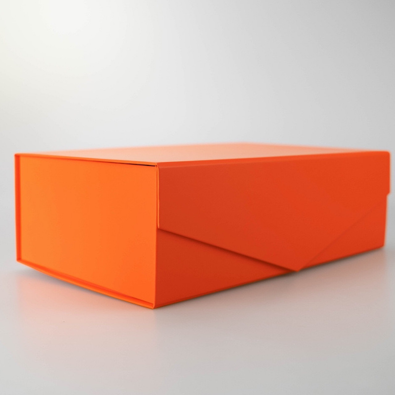 Magnetic gift box 8