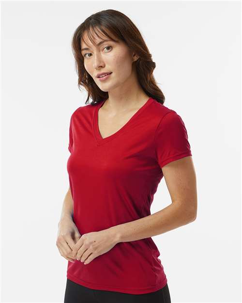 Women's Vera V-Neck T-Shirt - 203 25