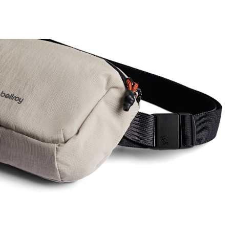 Bellroy Lite Belt Bag 11